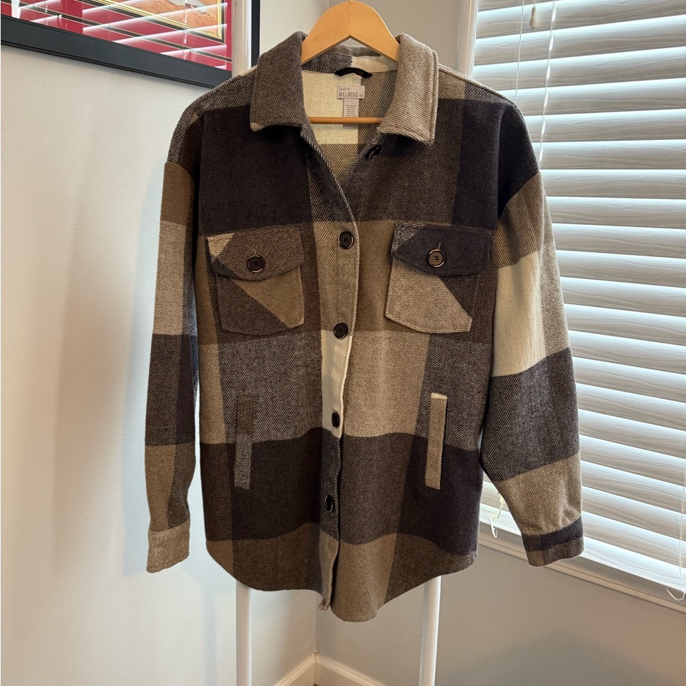 Stylish Plaid Shirt Jacket in Brown and Tan